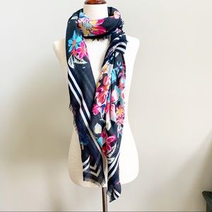 2/$20! Pretty Posies Vera Bradley Square Scarf